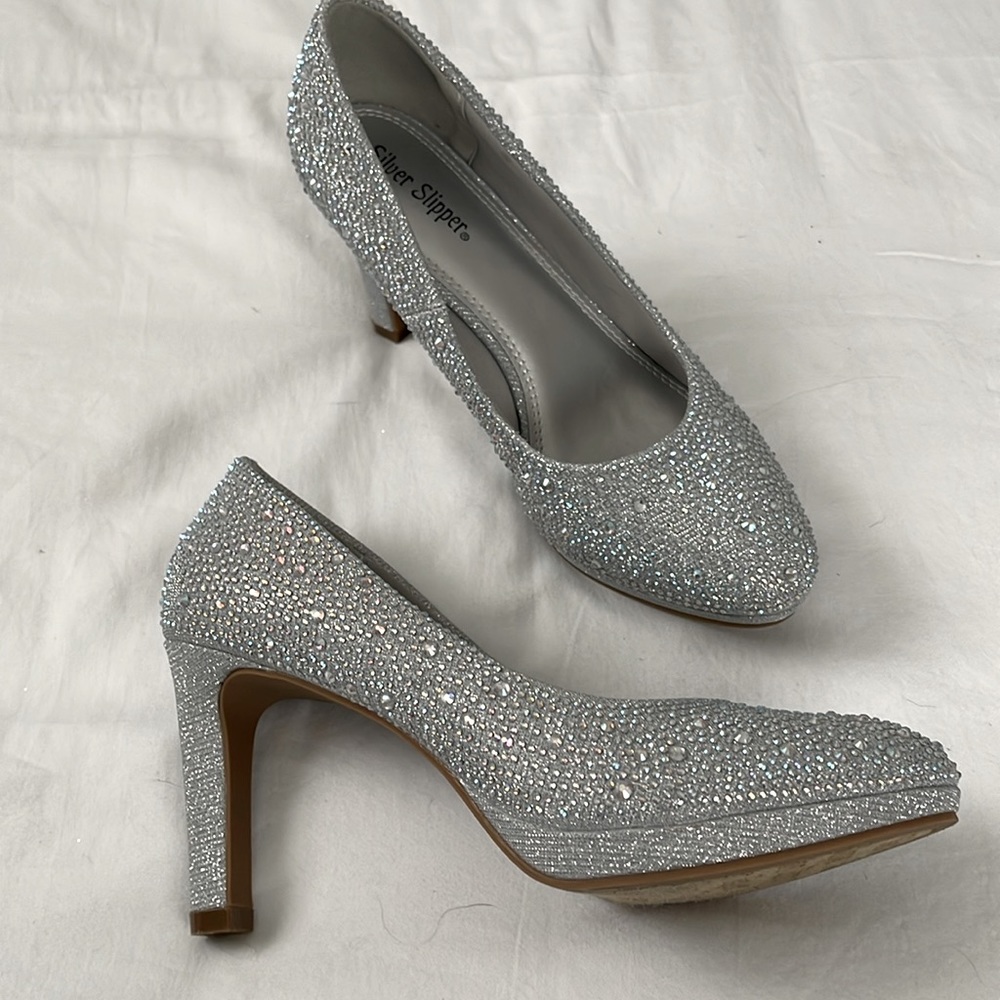 Sparkly Silver Crystal Embellished Heels Size 8M
